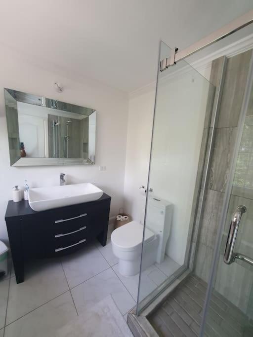 Orange Bay Townhouse By The Bay, Little Bay Country Club ,Negrilヴィラ エクステリア 写真
