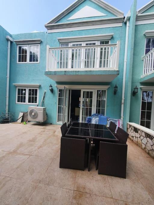 Orange Bay Townhouse By The Bay, Little Bay Country Club ,Negrilヴィラ エクステリア 写真